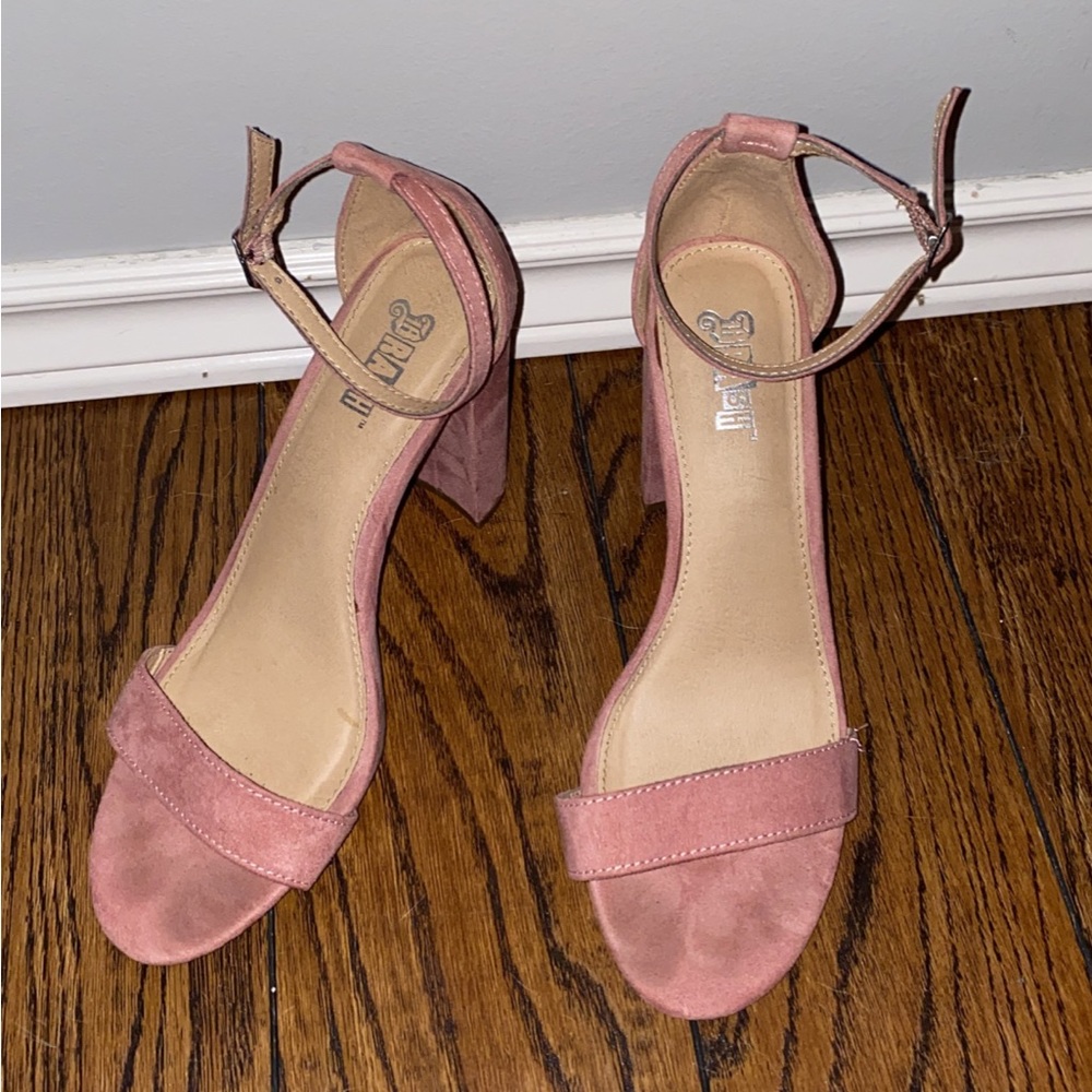 Trash pink velvet heels